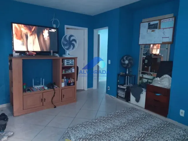 Casa com 300m² 3 quartos e 2 banheiros, à venda, no bairro Jardim Satélite em São José dos Campos