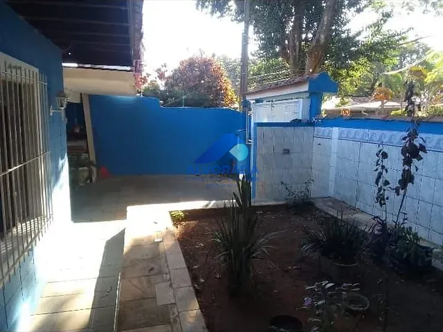Casa com 300m² 3 quartos e 2 banheiros, à venda, no bairro Jardim Satélite em São José dos Campos