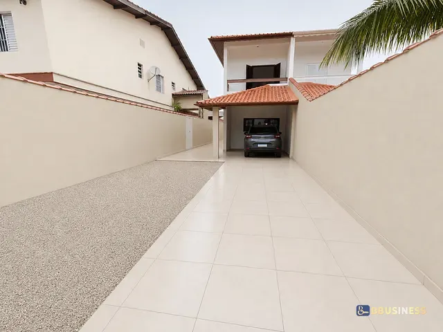 Casa com 255m² 2 quartos e 3 banheiros, à venda, no bairro Maitinga em Bertioga