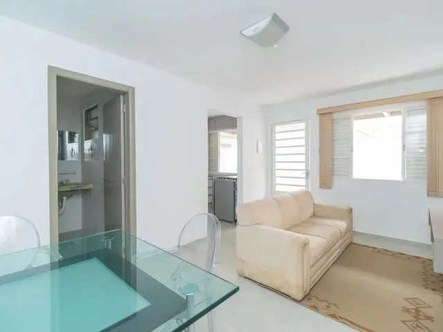 Casa 1 quarto e 1 banheiro, para alugar, no bairro Portão em Curitiba