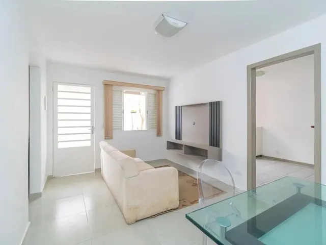 Casa 1 quarto e 1 banheiro, para alugar, no bairro Portão em Curitiba