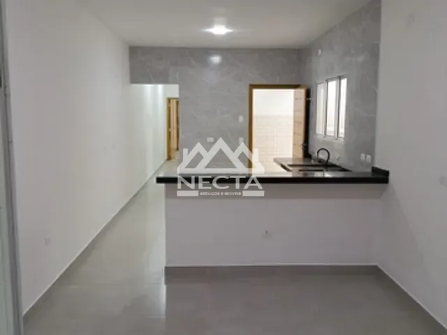 Casa com 144m² 2 quartos e 2 banheiros, à venda, no bairro Jaraguá em Caraguatatuba