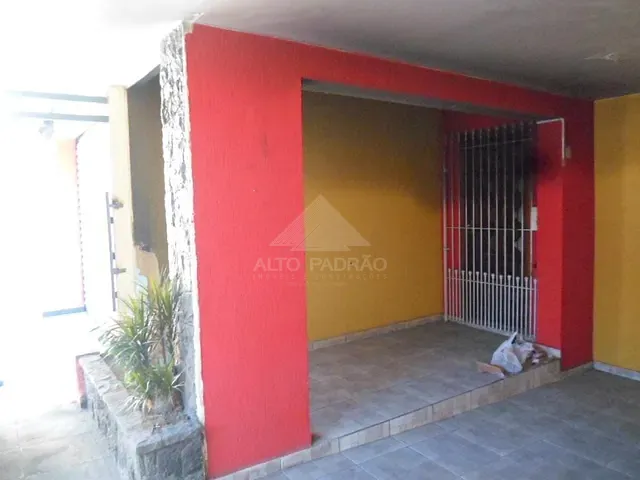 Casa com 243m², à venda, no bairro Vila Bocaina em Mauá