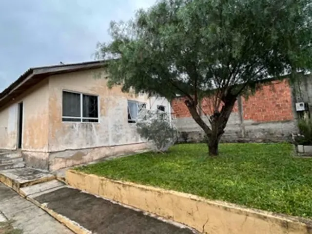Casa com 248m² 2 quartos e 2 banheiros, à venda, no bairro Contorno em Ponta Grossa