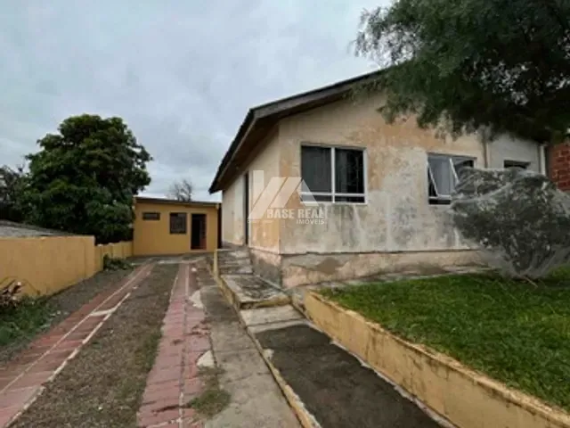 Casa com 248m² 2 quartos e 2 banheiros, à venda, no bairro Contorno em Ponta Grossa