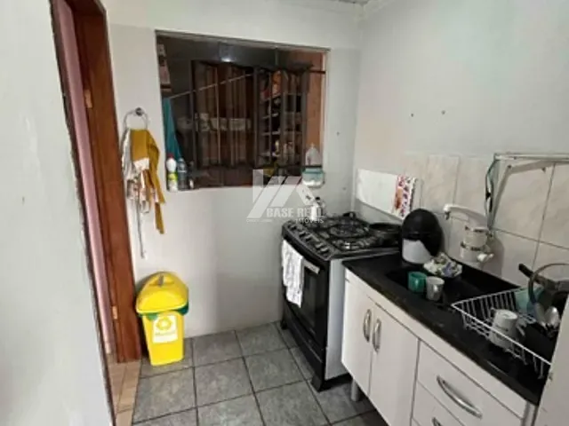 Casa com 248m² 2 quartos e 2 banheiros, à venda, no bairro Contorno em Ponta Grossa