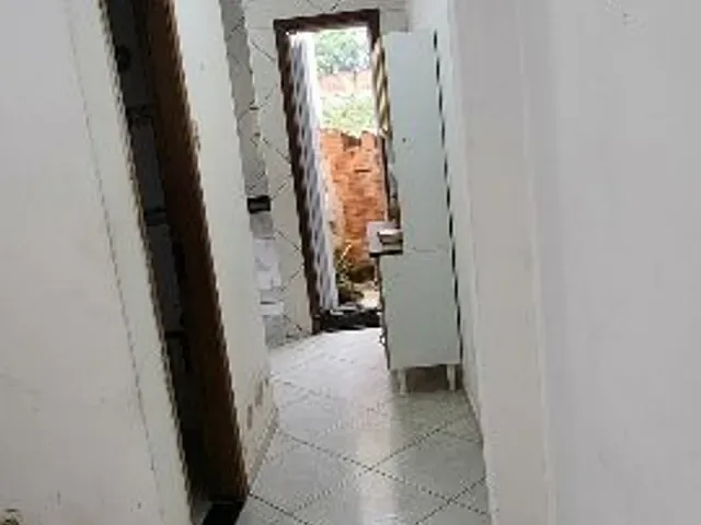 Casa 1 quarto e 1 banheiro, à venda, no bairro Centro em Campos dos Goytacazes
