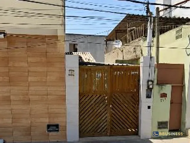 Casa 1 quarto e 1 banheiro, à venda, no bairro Centro em Campos dos Goytacazes
