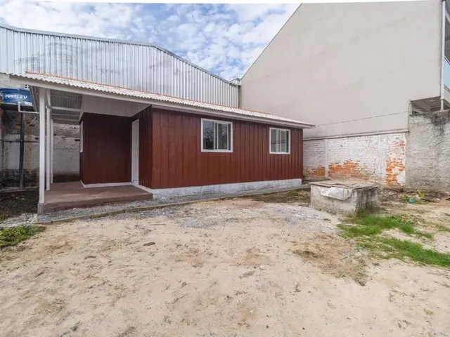 Casa 2 quartos e 1 banheiro, para alugar, no bairro Fazendinha em Curitiba