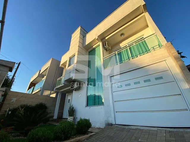 Casa com 220m² 4 quartos e 3 banheiros, à venda, no bairro Cristo Rei em Chapecó