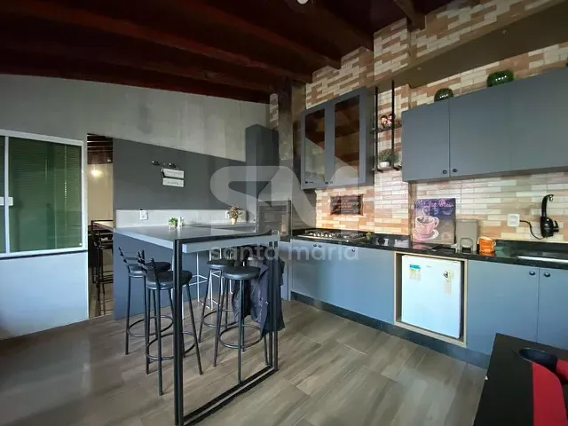 Casa com 220m² 4 quartos e 3 banheiros, à venda, no bairro Cristo Rei em Chapecó
