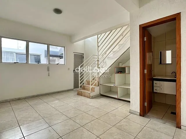 Casa com 79m² 2 quartos e 1 banheiro, à venda, no bairro Planalto em Belo Horizonte