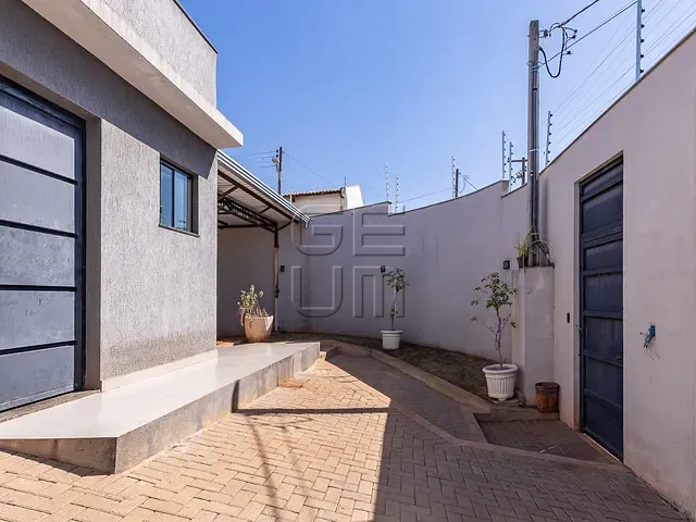 Casa com 311m² 2 quartos e 5 banheiros, à venda, no bairro Jardim do Sol em Londrina