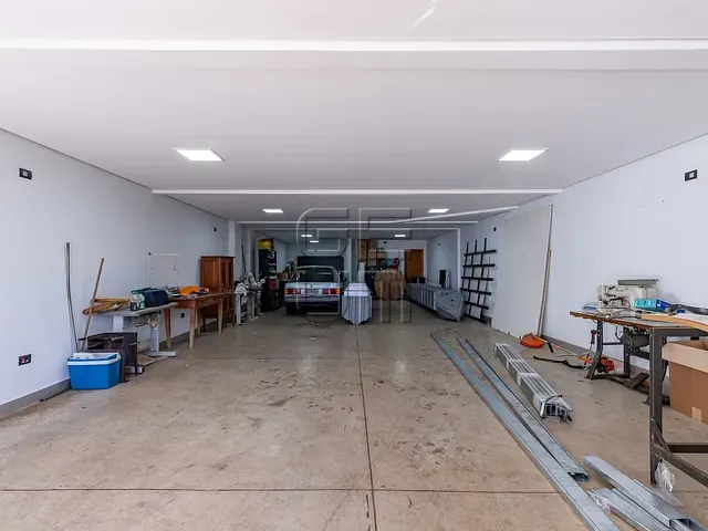 Casa com 311m² 2 quartos e 5 banheiros, à venda, no bairro Jardim do Sol em Londrina