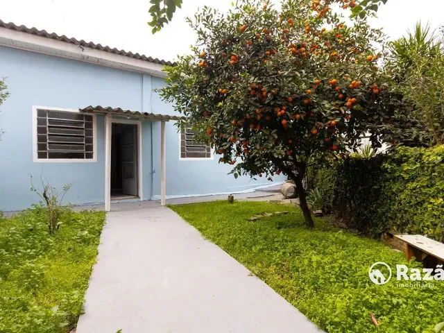 Casa 3 quartos e 1 banheiro, para alugar, no bairro Vista Alegre em Curitiba