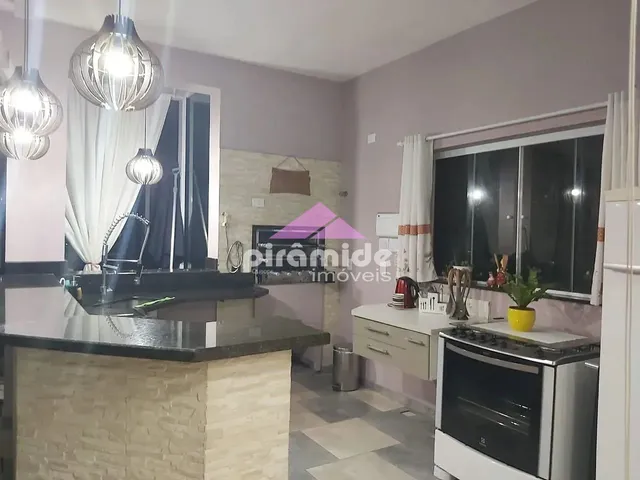 Casa com 1000m² 5 quartos e 5 banheiros, à venda, no bairro Condomínio Residencial Mirante do Vale em Jacareí