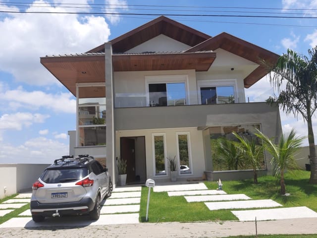 Casa com 470m² 4 quartos e 6 banheiros, à venda, no bairro Condomínio Residencial Jaguary em São José dos Campos