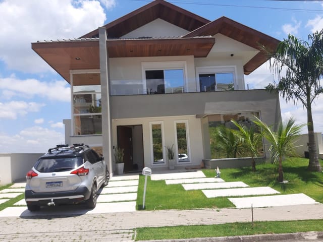 Casa com 470m² 4 quartos e 6 banheiros, à venda, no bairro Condomínio Residencial Jaguary em São José dos Campos