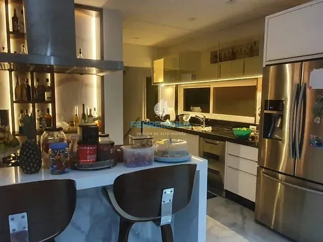 Casa com 470m² 4 quartos e 6 banheiros, à venda, no bairro Condomínio Residencial Jaguary em São José dos Campos