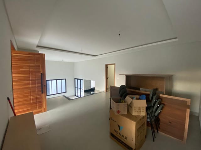Casa com 360m² 3 quartos e 4 banheiros, à venda, no bairro Jardim Baronesa em Taubaté