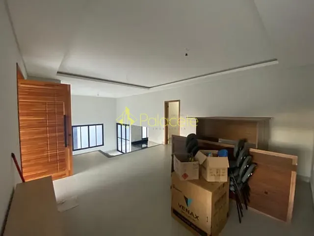 Casa com 360m² 3 quartos e 4 banheiros, à venda, no bairro Jardim Baronesa em Taubaté