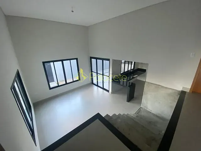 Casa com 360m² 3 quartos e 4 banheiros, à venda, no bairro Jardim Baronesa em Taubaté