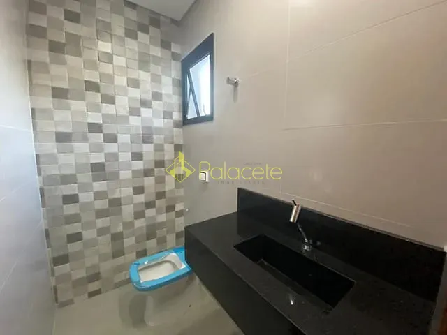 Casa com 360m² 3 quartos e 4 banheiros, à venda, no bairro Jardim Baronesa em Taubaté