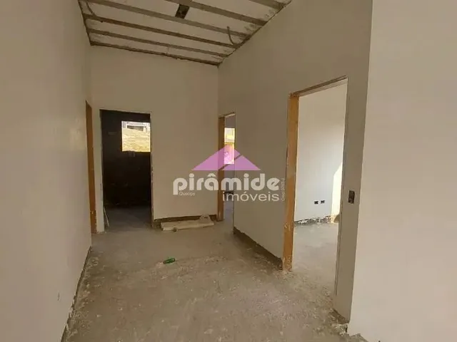 Casa com 250m² 3 quartos e 3 banheiros, à venda, no bairro Condomínio Residencial Mantiqueira em São José Dos Campos