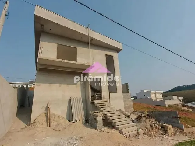 Casa com 250m² 3 quartos e 3 banheiros, à venda, no bairro Condomínio Residencial Mantiqueira em São José Dos Campos