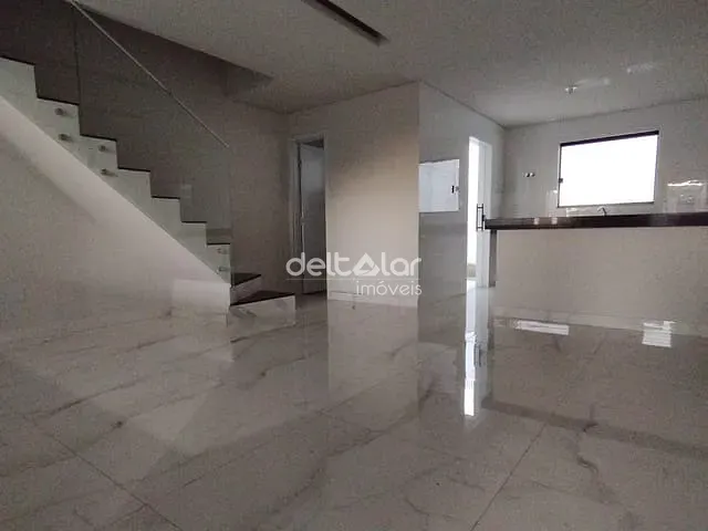 Casa com 153m² 3 quartos e 2 banheiros, à venda, no bairro Floramar em Belo Horizonte