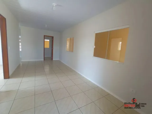 Casa 3 quartos e 1 banheiro, para alugar, no bairro NOVO MUNDO em Curitiba