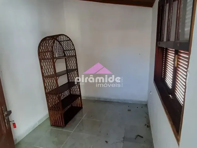 Casa com 250m² 2 quartos e 2 banheiros, à venda, no bairro Praia da Cocanha em Caraguatatuba