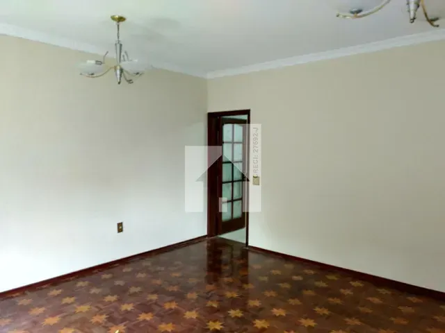 Casa 3 quartos e 3 banheiros, à venda, no bairro Jardim Caçula em Jundiaí