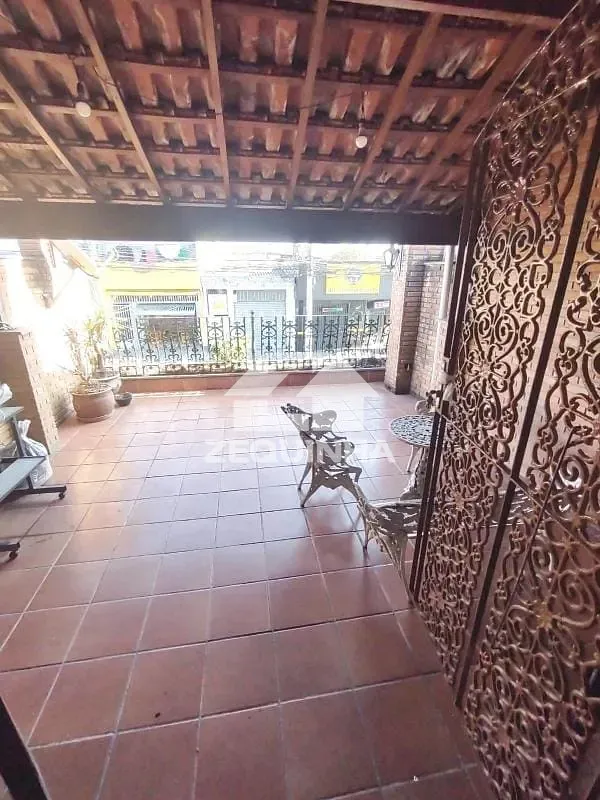 Casa, 4 quartos, 242 m² - Foto 4