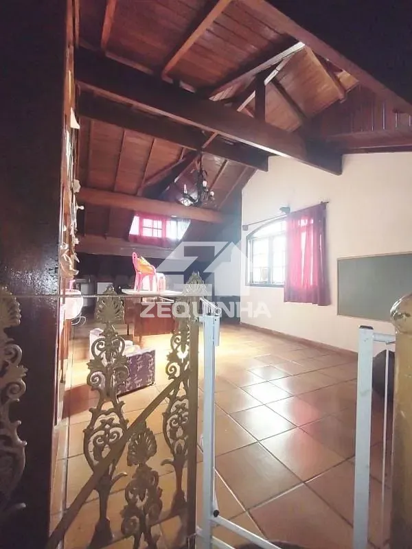 Casa, 4 quartos, 242 m² - Foto 6