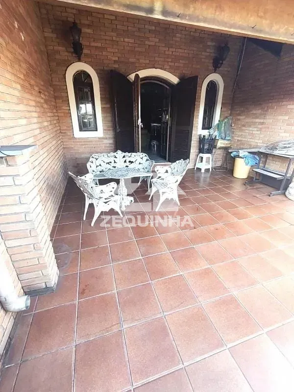 Casa, 4 quartos, 242 m² - Foto 7