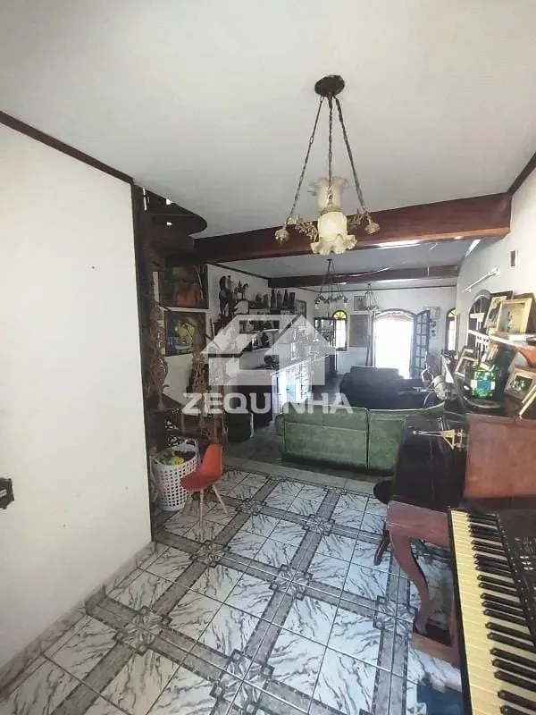 Casa, 4 quartos, 242 m² - Foto 11