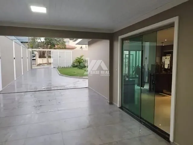 Casa com 330m² 3 quartos e 2 banheiros, à venda, no bairro Estrela em Ponta Grossa