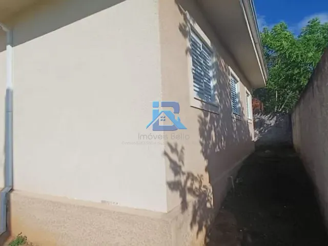 Casa com 131m² 3 quartos e 2 banheiros, à venda, no bairro Parque das Laranjeiras em Itatiba