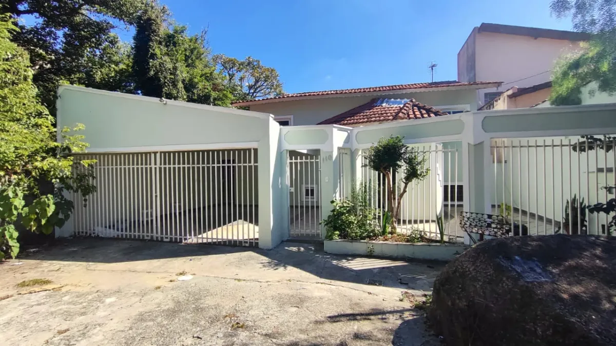 Casa para venda em Centro com 3 quartos, sendo 1 suíte, 339m²