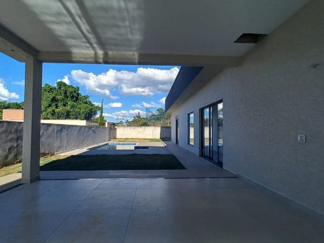 Casa com 600m² 3 quartos e 4 banheiros, à venda, no bairro Condomínio Residencial Shamballa III em Atibaia