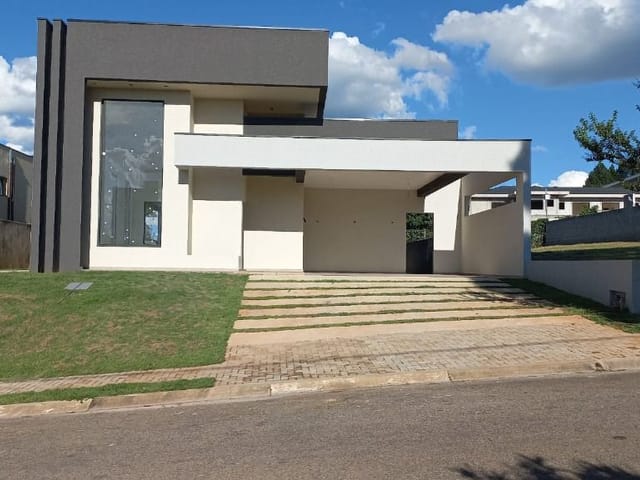 Casa com 600m² 3 quartos e 4 banheiros, à venda, no bairro Condomínio Residencial Shamballa III em Atibaia