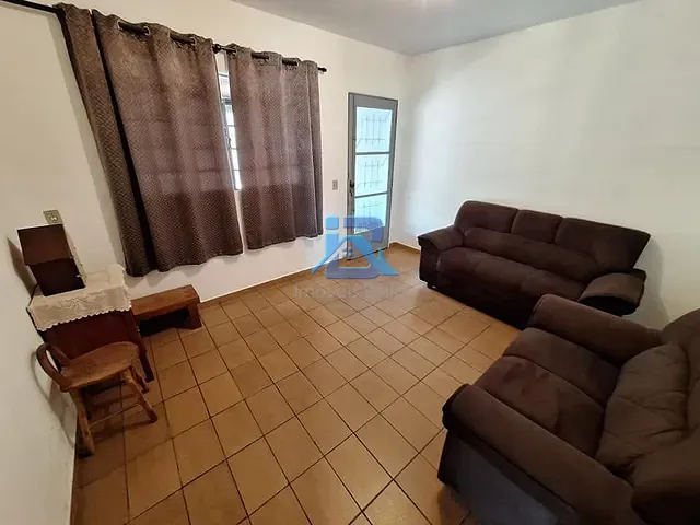 Casa com 250m² 4 quartos e 3 banheiros, à venda, no bairro Jardim Galetto em Itatiba