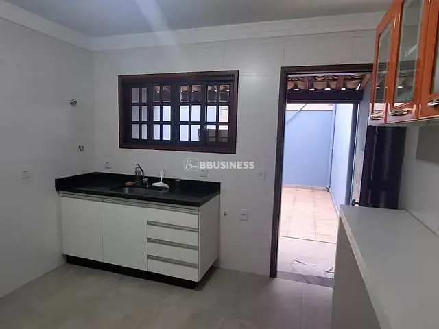 Casa com 70m² 2 quartos e 2 banheiros, à venda, no bairro Jardim Bom Tempo em Taboão da Serra