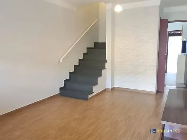 Casa com 70m² 2 quartos e 2 banheiros, à venda, no bairro Jardim Bom Tempo em Taboão da Serra