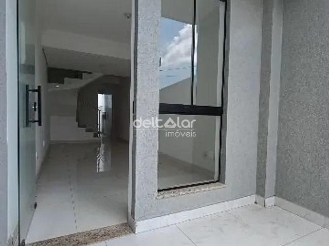 Casa com 67m² 2 quartos e 1 banheiro, à venda, no bairro Jardim Guanabara em Belo Horizonte