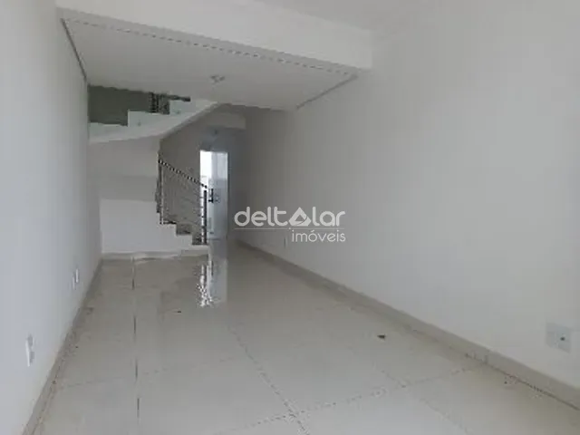 Casa com 67m² 2 quartos e 1 banheiro, à venda, no bairro Jardim Guanabara em Belo Horizonte