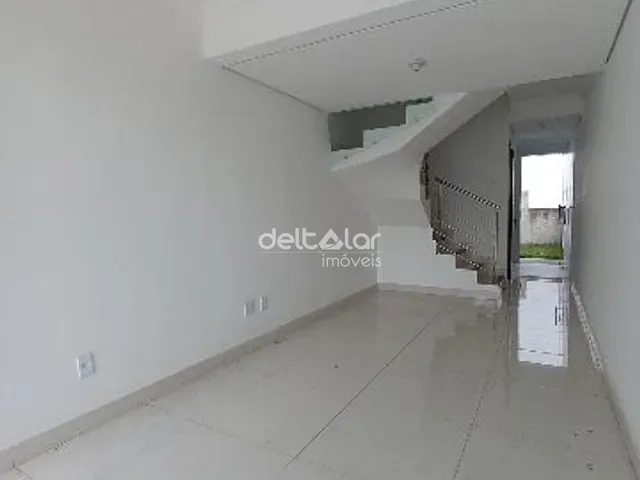 Casa com 67m² 2 quartos e 1 banheiro, à venda, no bairro Jardim Guanabara em Belo Horizonte