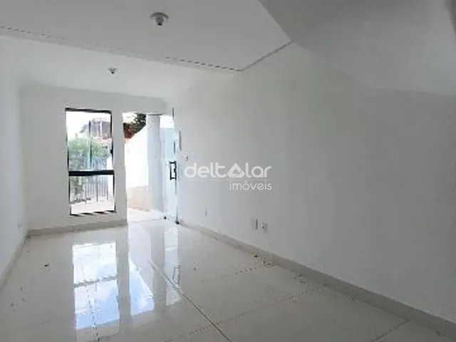 Casa com 67m² 2 quartos e 1 banheiro, à venda, no bairro Jardim Guanabara em Belo Horizonte