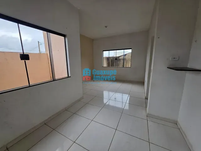 Casa com 200m² 3 quartos e 2 banheiros, à venda ou para alugar, no bairro Jardim Aeroporto em Guaxupé